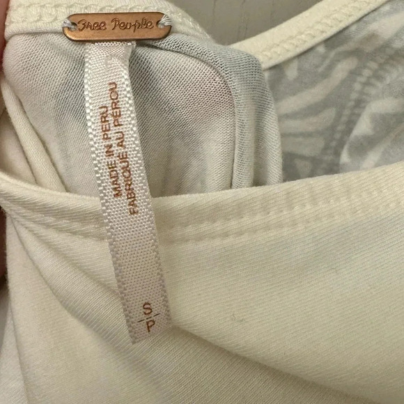 Free People Bodycon Low Back Symmetrically Printed Mini Dress Great Condition - Picture 7 of 7